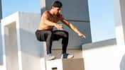 Hochintensives Intervalltraining, zum Beispiel mit explosiven Boxjumps, lohnt sich in vielerlei Hinsicht