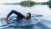 Open Water statt Pool: Warum Schwimmen im See dein Training verändert