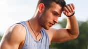 sh_5028816102_shrimpS_Sportler_schwitzt_Augen_brennen_800x462 sh_5028816102_shrimpS_Sportler_schwitzt_Augen_brennen_800x462