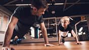 Waschbrett- statt Waschbärbauch. Wie kommt man trotz Familie noch zum Sport